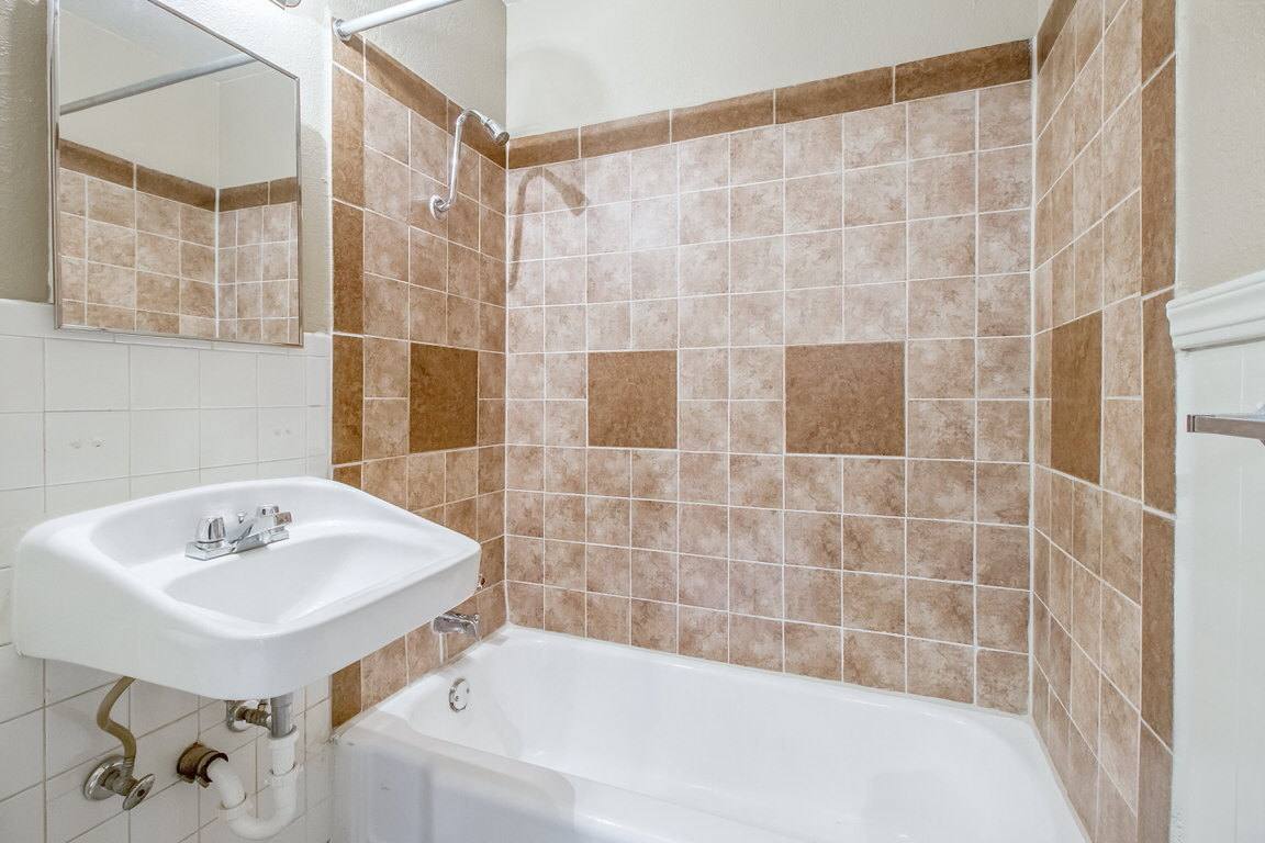 Apartment for rent at 4641 Woodland Blvd, Oklahoma City, OK 73105