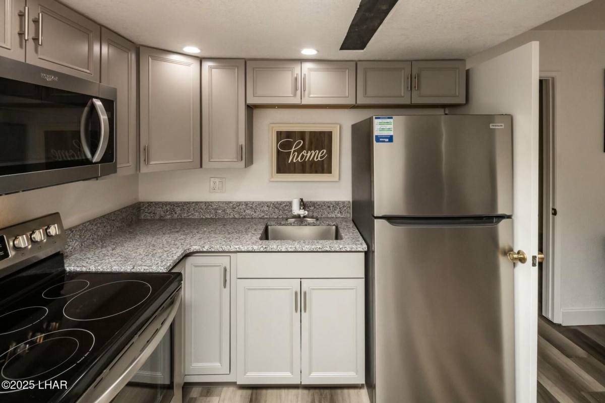 Condo for rent at 256 S Lake Havasu Ave #B73, Lake Havasu City, AZ 86403