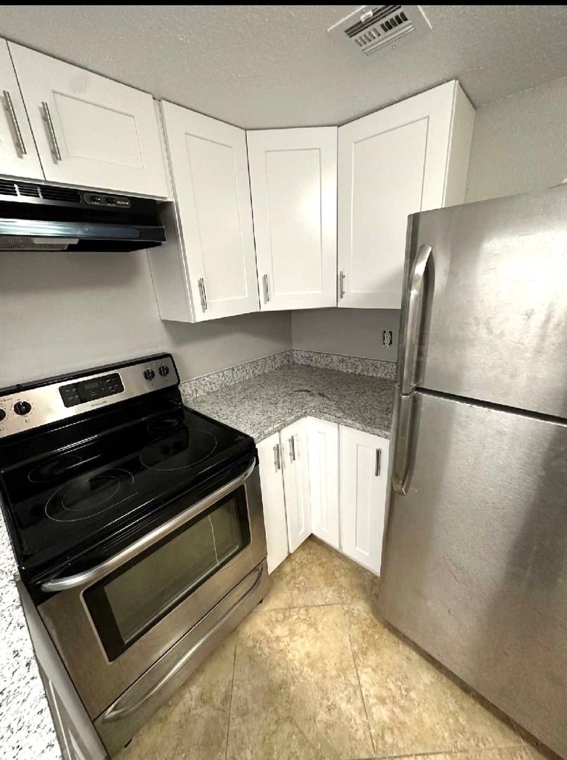 Condo for rent at 4149 S Semoran Blvd, Orlando, FL 32822