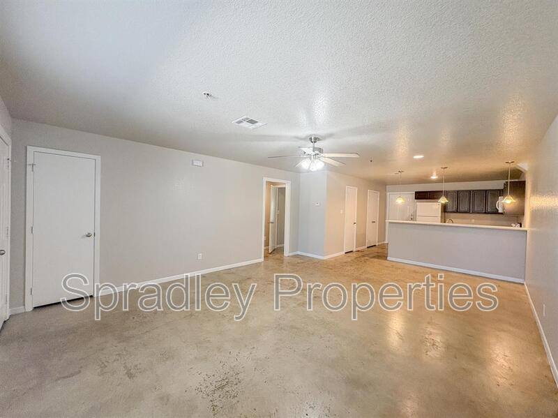 Apartment for rent at 255 E 5th Ave #312, Belton, TX 76513
