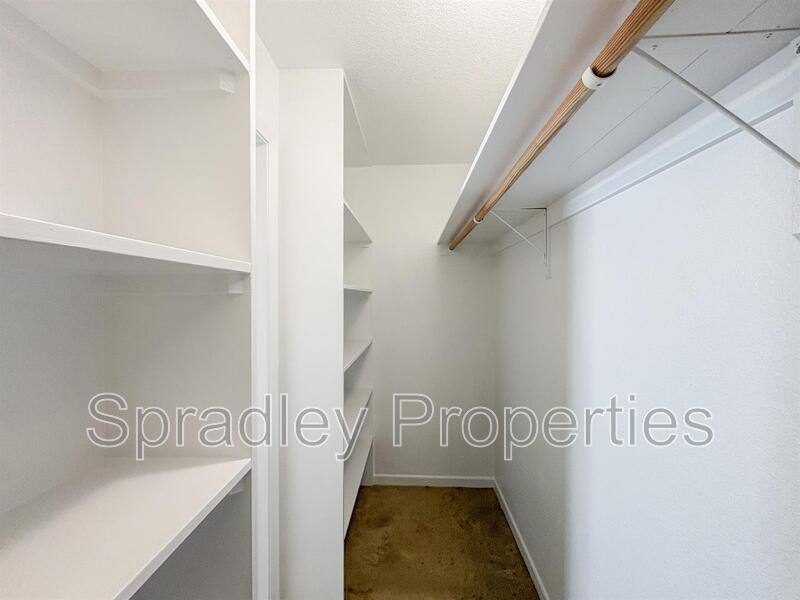 Apartment for rent at 255 E 5th Ave #312, Belton, TX 76513