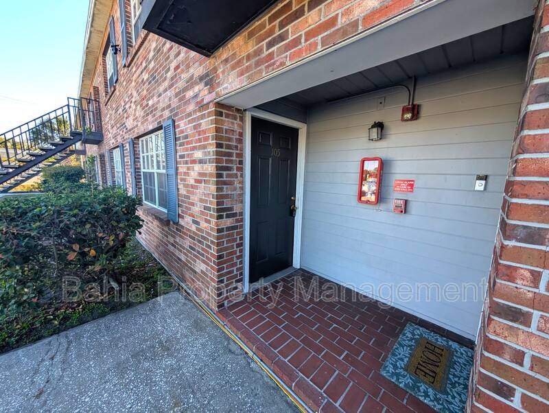 Apartment for rent at 6415 S Roberts Ave, Tampa, FL 33616