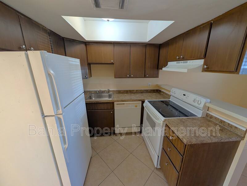 Apartment for rent at 6415 S Roberts Ave, Tampa, FL 33616