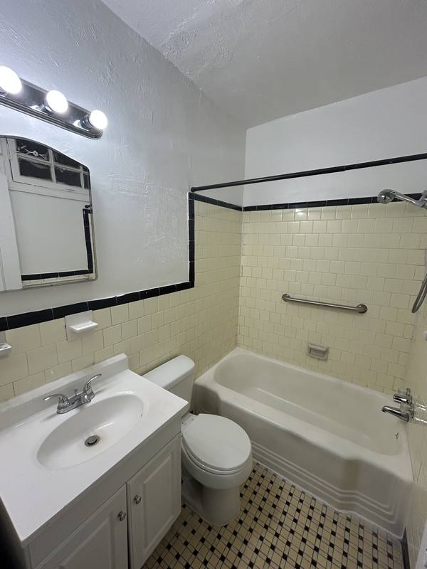 Apartment for rent at 1601 18th St SE, Washington, DC 20020