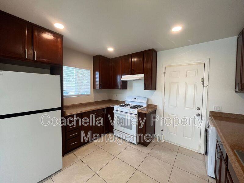 Apartment for rent at 422 W Rosa Parks Rd, Palm Springs, CA 92262