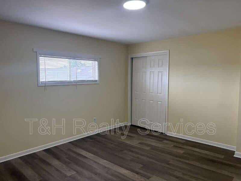 Apartment for rent at 7046 E US-Highway 36 #9, Avon, IN 46123