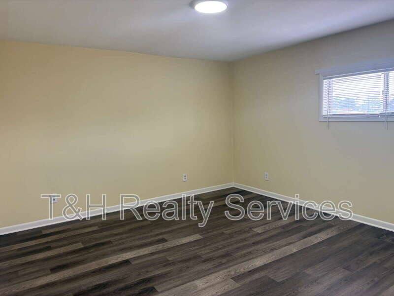Apartment for rent at 7046 E US-Highway 36 #9, Avon, IN 46123