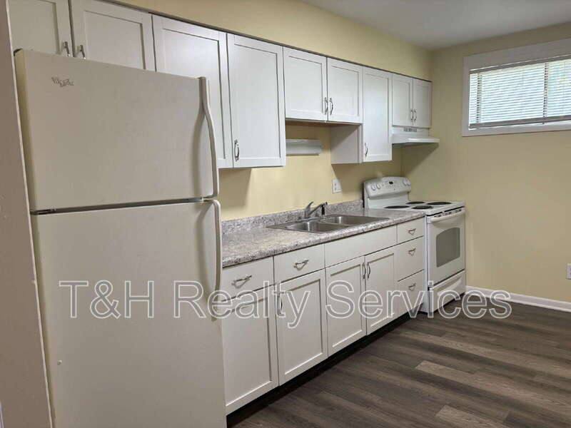 Apartment for rent at 7046 E US-Highway 36 #9, Avon, IN 46123