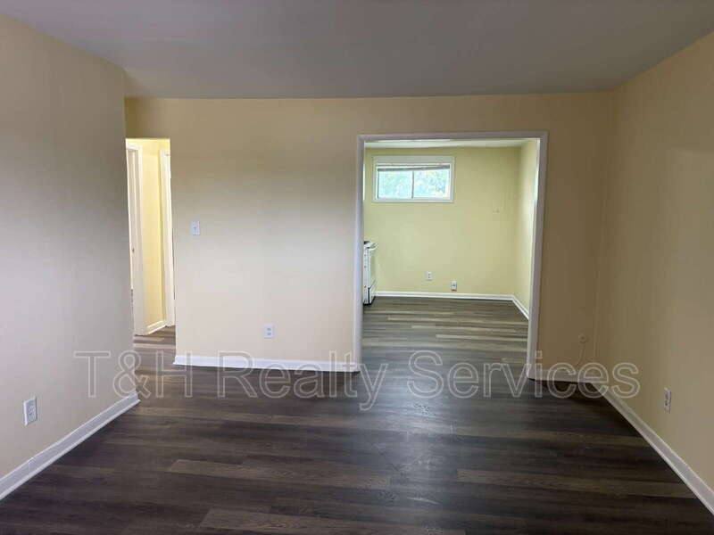 Apartment for rent at 7046 E US-Highway 36 #9, Avon, IN 46123