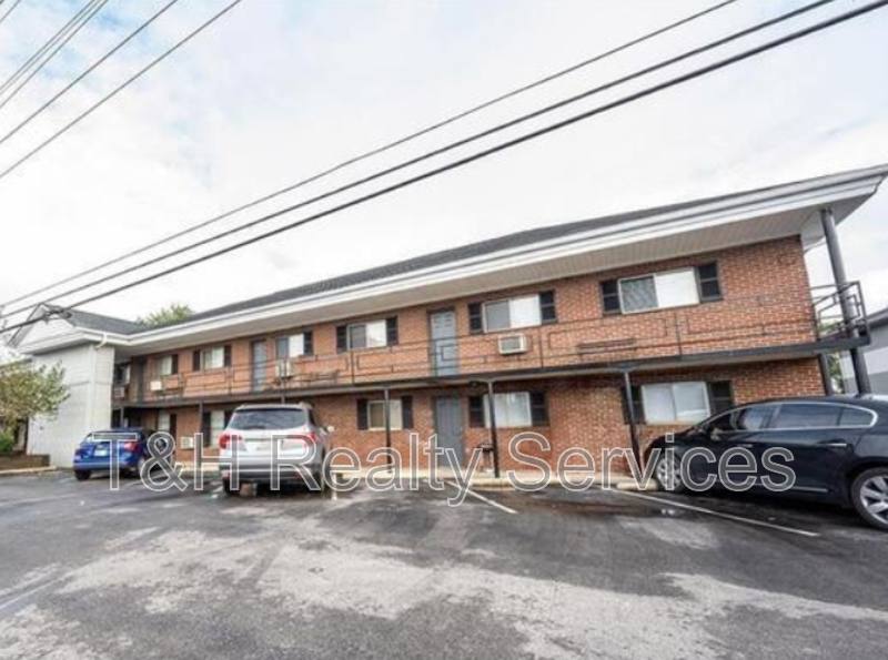 Apartment for rent at 7046 E US-Highway 36 #9, Avon, IN 46123