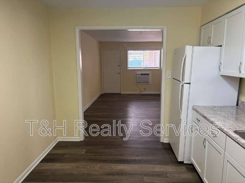 Apartment for rent at 7046 E US-Highway 36 #9, Avon, IN 46123