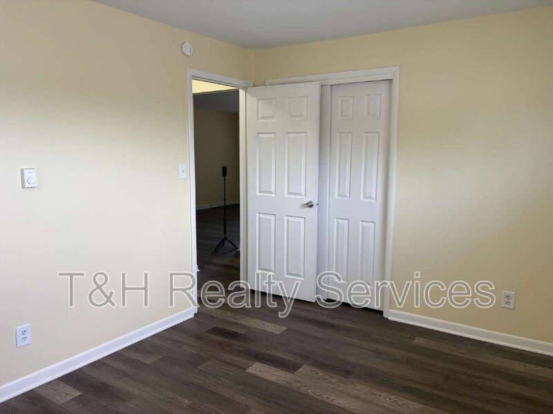 Apartment for rent at 7046 E US-Highway 36 #9, Avon, IN 46123