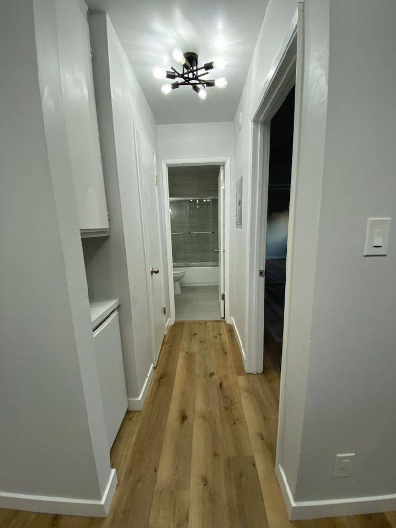 Apartment for rent at 2515 Ocean View Ave, Los Angeles, CA 90057