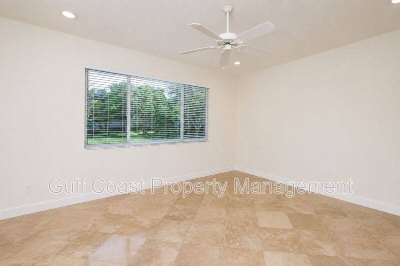 House for rent at 6945 74th St Circle E, Bradenton, FL 34203