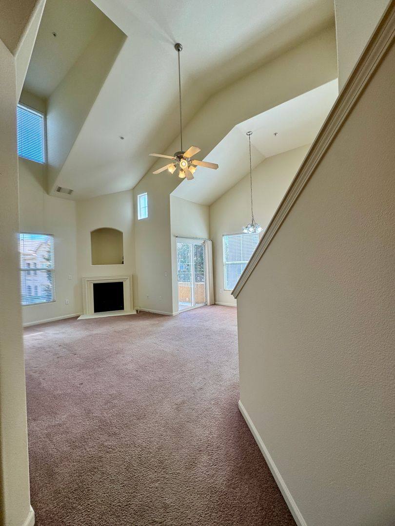 Condo for rent at 5350 Dunlay Dr, Sacramento, CA 95835