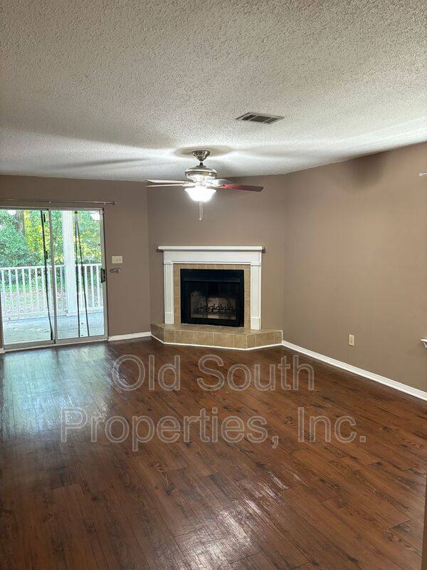 Apartment for rent at 1500 Johnson Ave #128, Pensacola, FL 32514