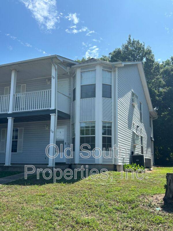Apartment for rent at 1500 Johnson Ave #128, Pensacola, FL 32514