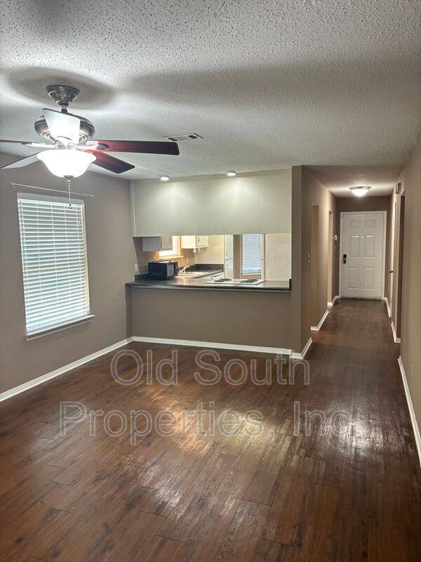 Apartment for rent at 1500 Johnson Ave #128, Pensacola, FL 32514