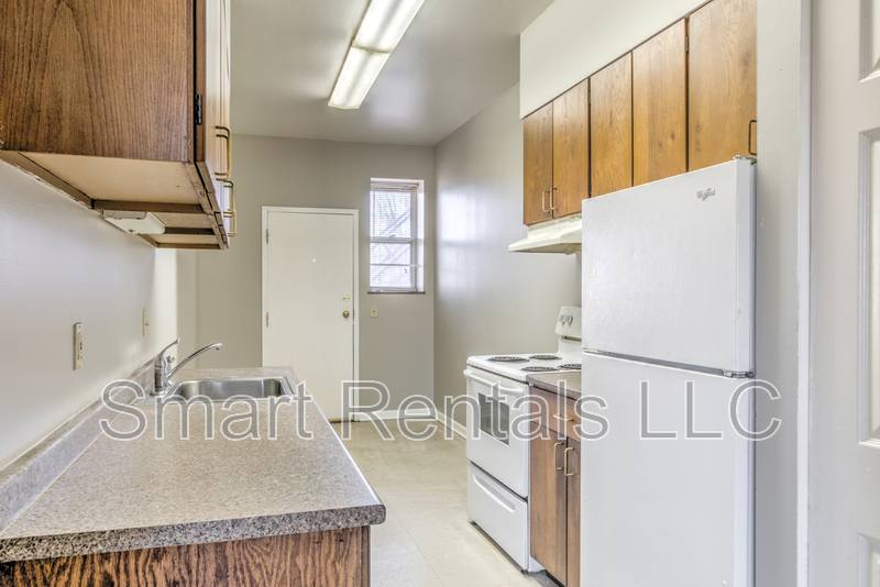 Apartment for rent at 3866 McRee Ave #2E, Saint Louis, MO 63110
