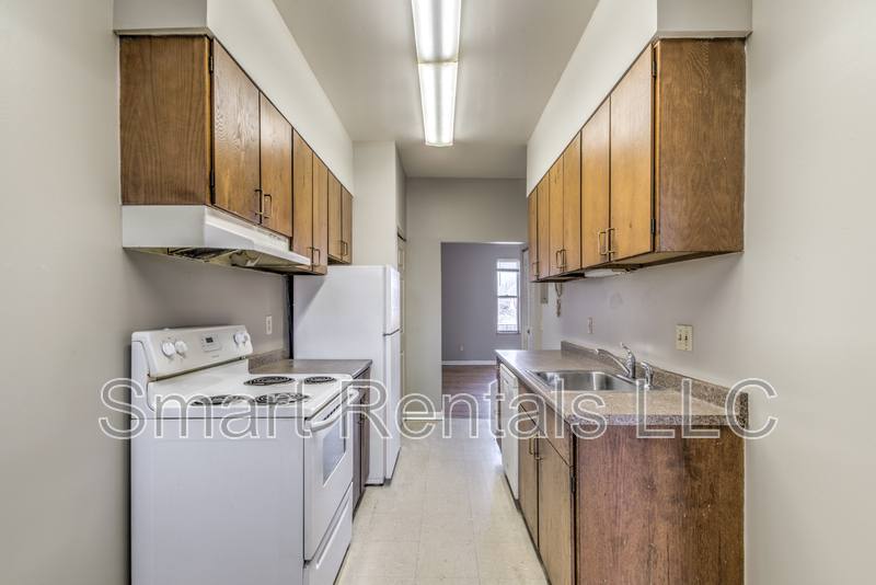 Apartment for rent at 3866 McRee Ave #2E, Saint Louis, MO 63110