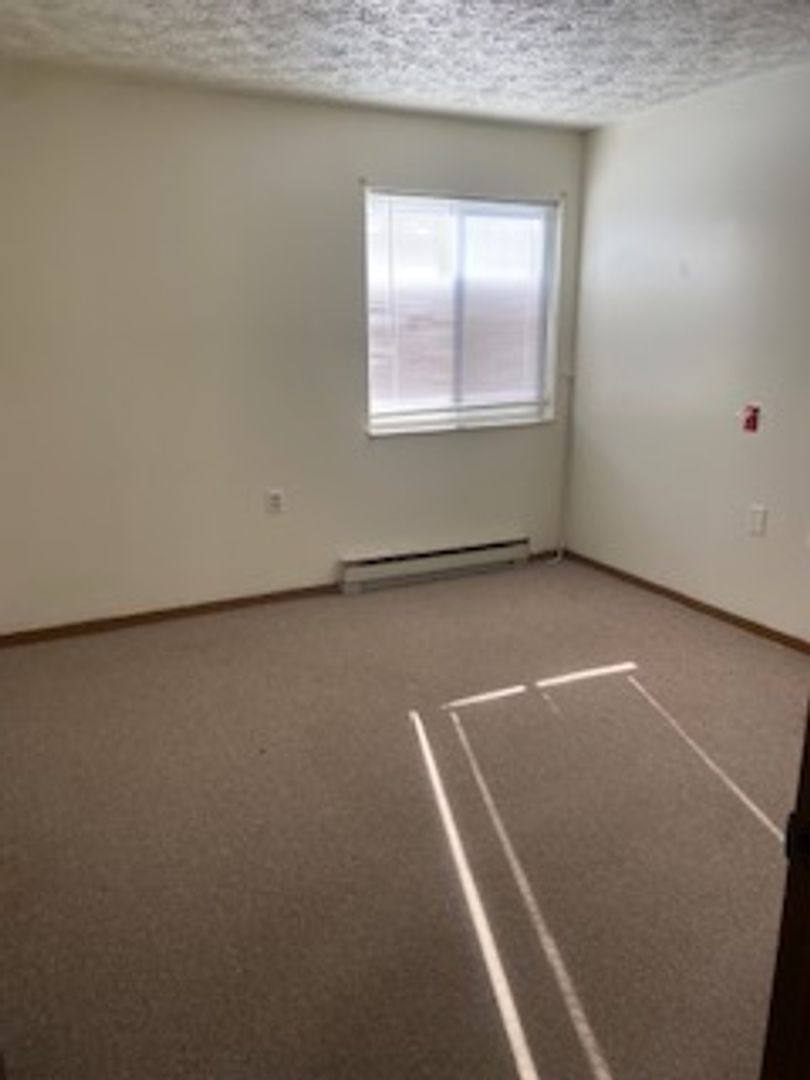 Apartment for rent at 432 McConnell St, Uhrichsville, OH 44683
