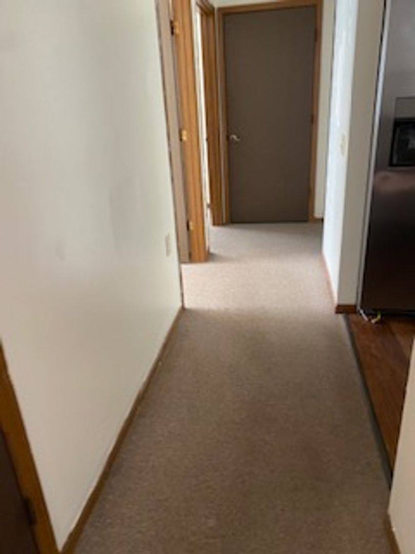 Apartment for rent at 432 McConnell St, Uhrichsville, OH 44683