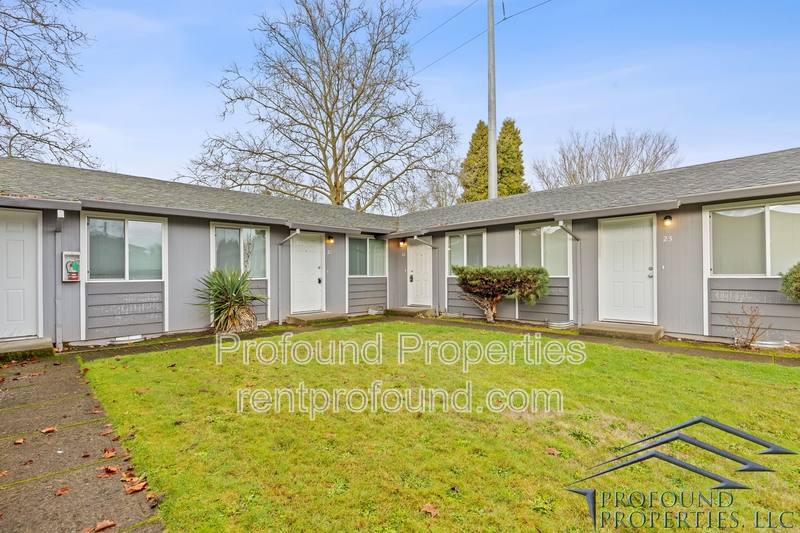 Apartment for rent at 221 SE 12th Ave #3, Hillsboro, OR 97123