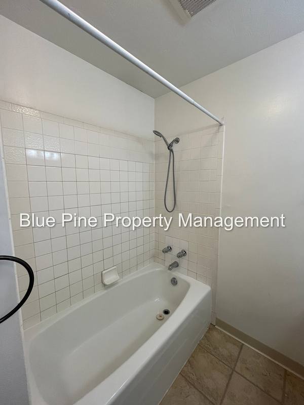 House for rent at 1570 12th St, Idaho Falls, ID 83404