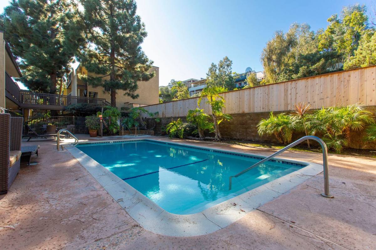 Apartment for rent at 13850 Mango Dr, Del Mar, CA 92014