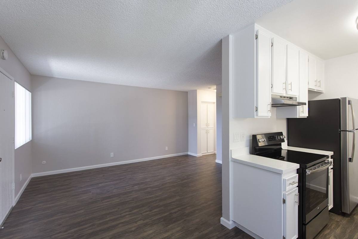 Apartment for rent at 13850 Mango Dr, Del Mar, CA 92014