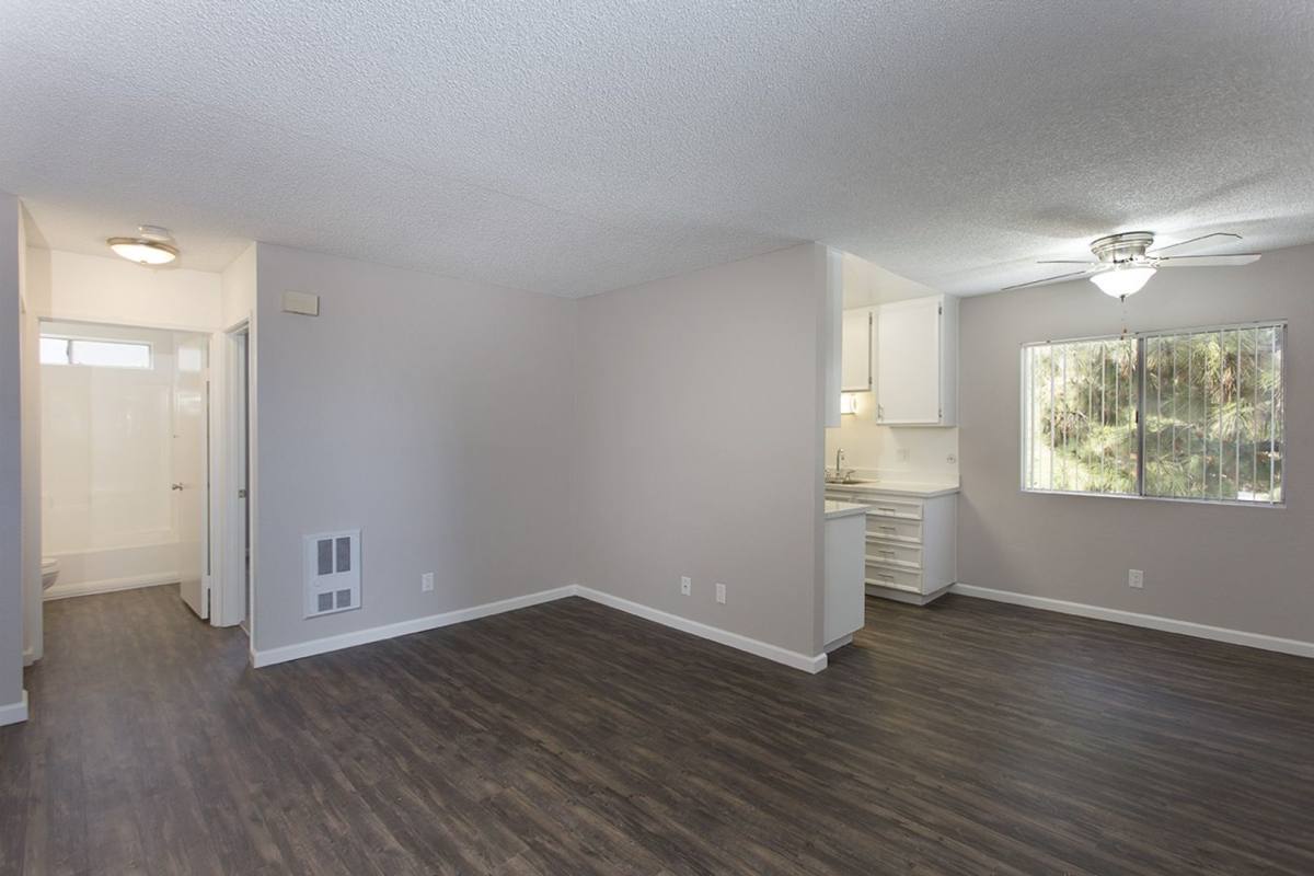 Apartment for rent at 13850 Mango Dr, Del Mar, CA 92014