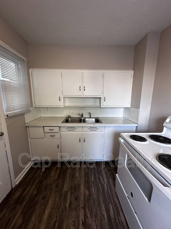 House for rent at 322 S Powell Ave, Columbus, OH 43204