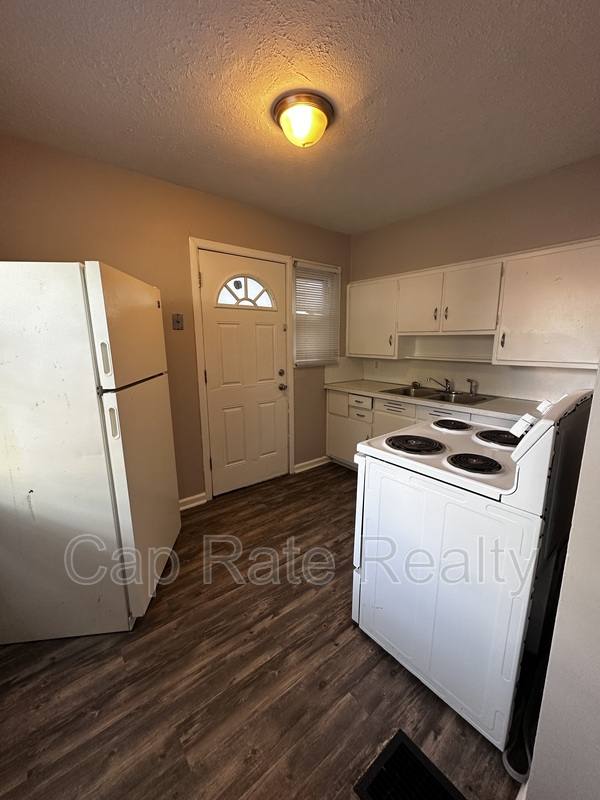 House for rent at 322 S Powell Ave, Columbus, OH 43204