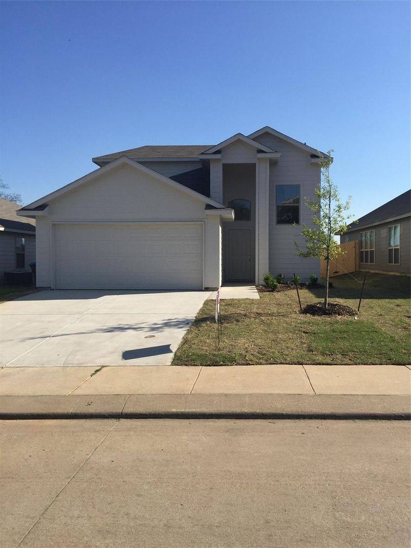 House for rent at 1516 Chama Dr, Fort Worth, TX 76119