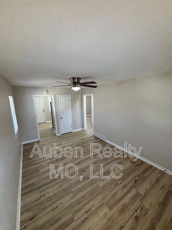 Apartment for rent at 3143 Pucketts Rd - Puckett #740, Kansas City, KS 66103