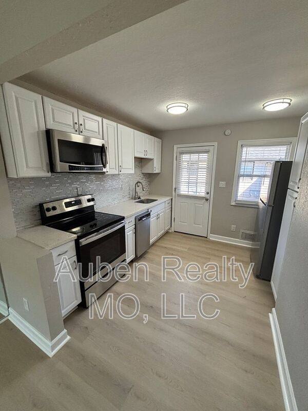 Apartment for rent at 3143 Pucketts Rd - Puckett #740, Kansas City, KS 66103