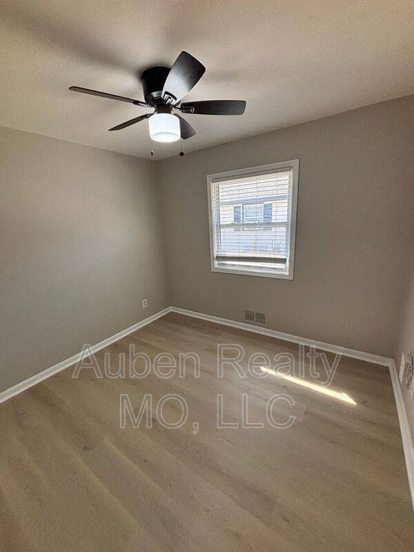 Apartment for rent at 3143 Pucketts Rd - Puckett #740, Kansas City, KS 66103