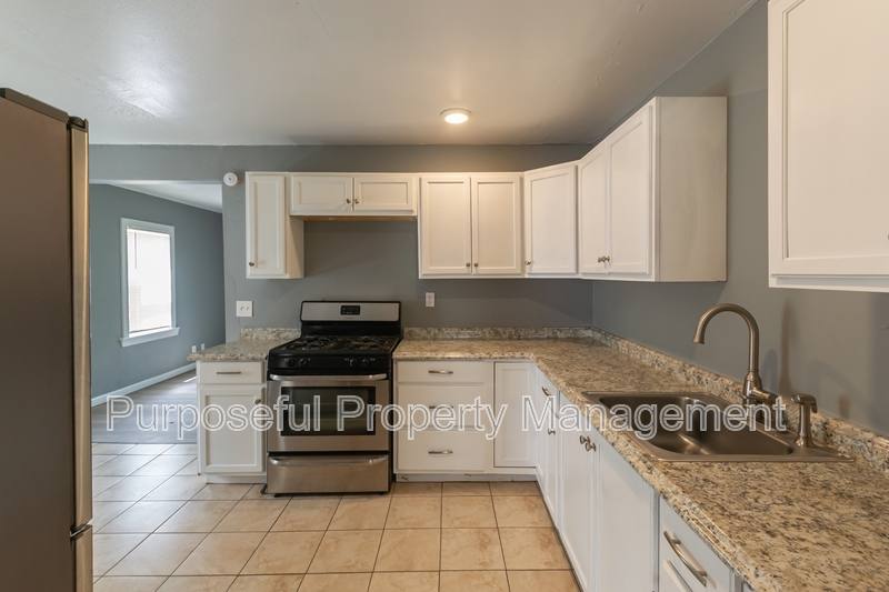 House for rent at 3200 SW 20th St, Oklahoma City, OK 73108