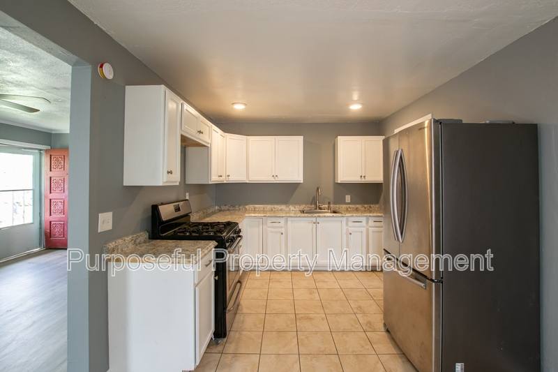 House for rent at 3200 SW 20th St, Oklahoma City, OK 73108