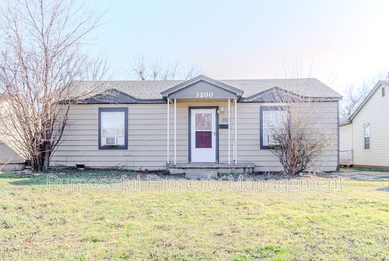 House for rent at 3200 SW 20th St, Oklahoma City, OK 73108
