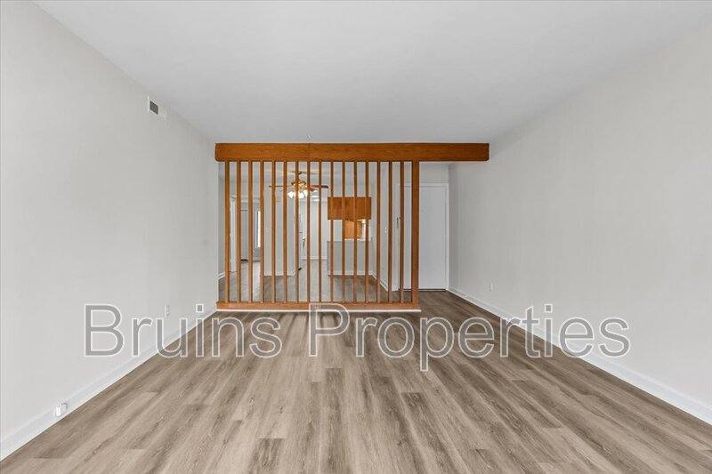 Condo for rent at 1522 Benjamin Parkwayunit C, Greensboro, NC 27408