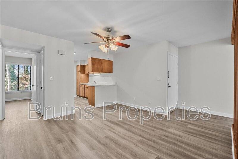Condo for rent at 1522 Benjamin Parkwayunit C, Greensboro, NC 27408