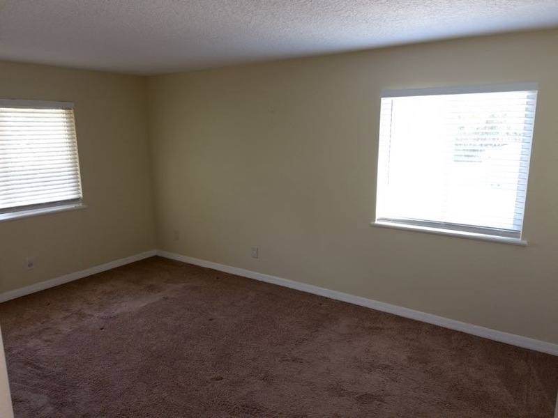 Apartment for rent at 14 W Rhodes Dr, New Smyrna Beach, FL 32168