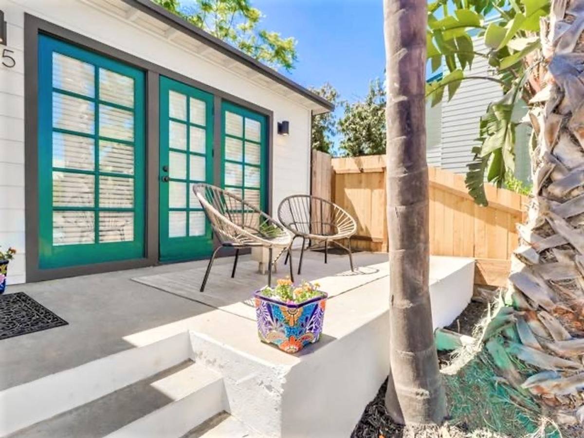 Apartment for rent at 137-149 Avocado St, Encinitas, CA 92024