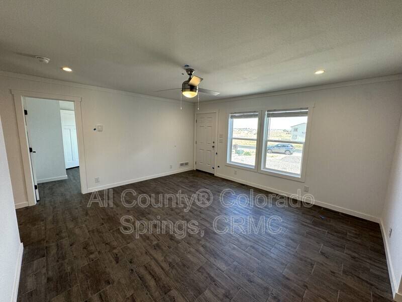 Apartment for rent at 690 E Hahns Peak, Pueblo, CO 81007