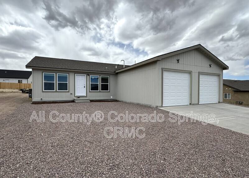 Apartment for rent at 692 E Hahns Peak Ave, Pueblo, CO 81007