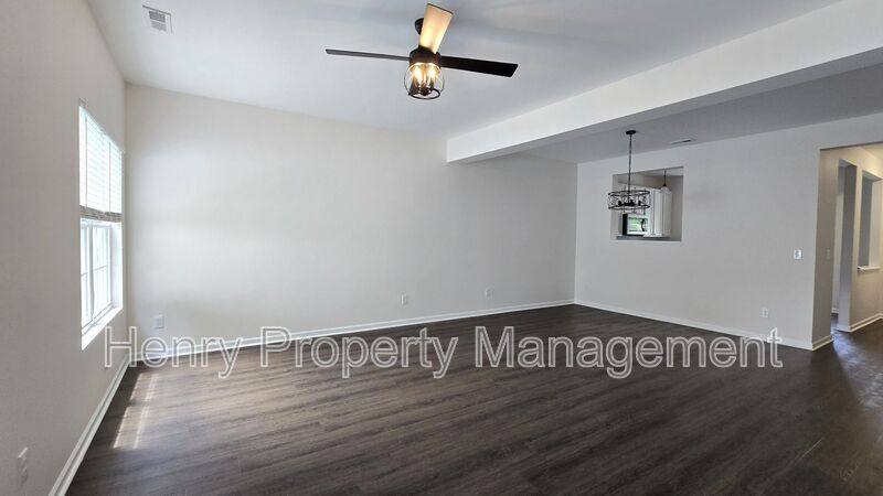 Townhouse for rent at 134 Forthview Way, Apex, NC 27502