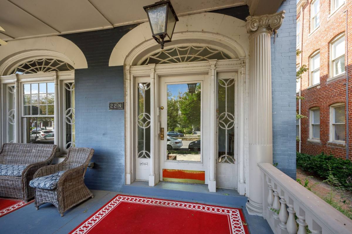 Apartment for rent at 22 N Arthur Ashe Blvd, Richmond, VA 23220