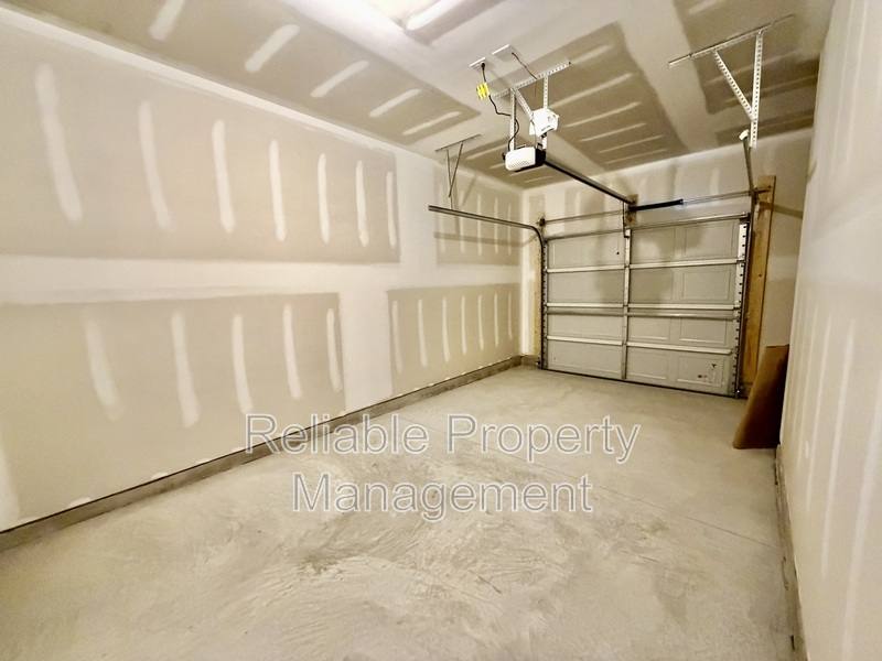 Townhouse for rent at 6407 Granite Quarry Dr, Raleigh, NC 27610