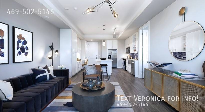 Apartment for rent at 10727 Domain Dr, Austin, TX 78758